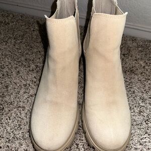 Steve Madden Cream Ankle Boots